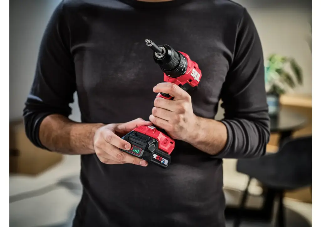 Дриль-шуруповерт SKIL 3011 HB 11070100701