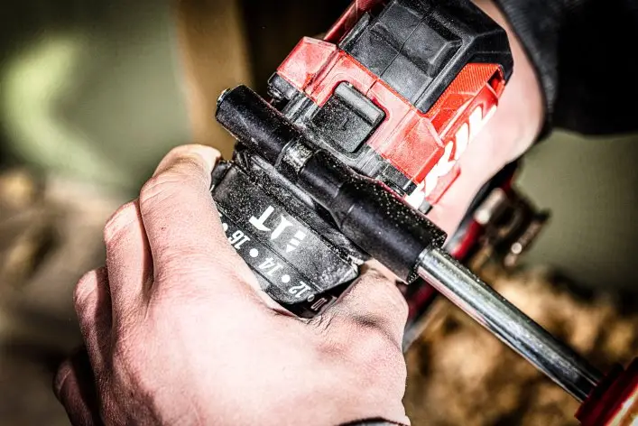 Дриль-шуруповерт акумуляторний безщітковий ударний, SKIL 3085 CA XP