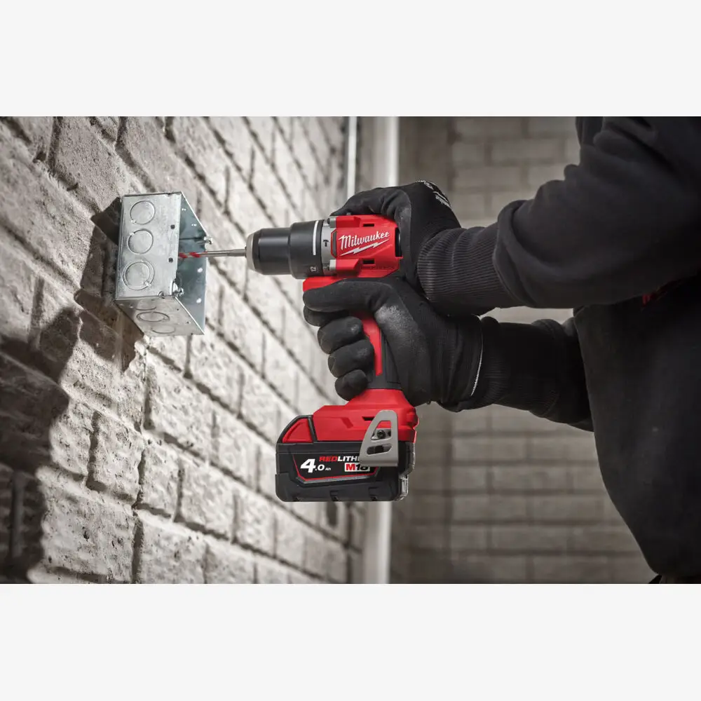 Дриль-шурупокрут акумуляторний MILWAUKEE, M18 BLDDRC-402C 