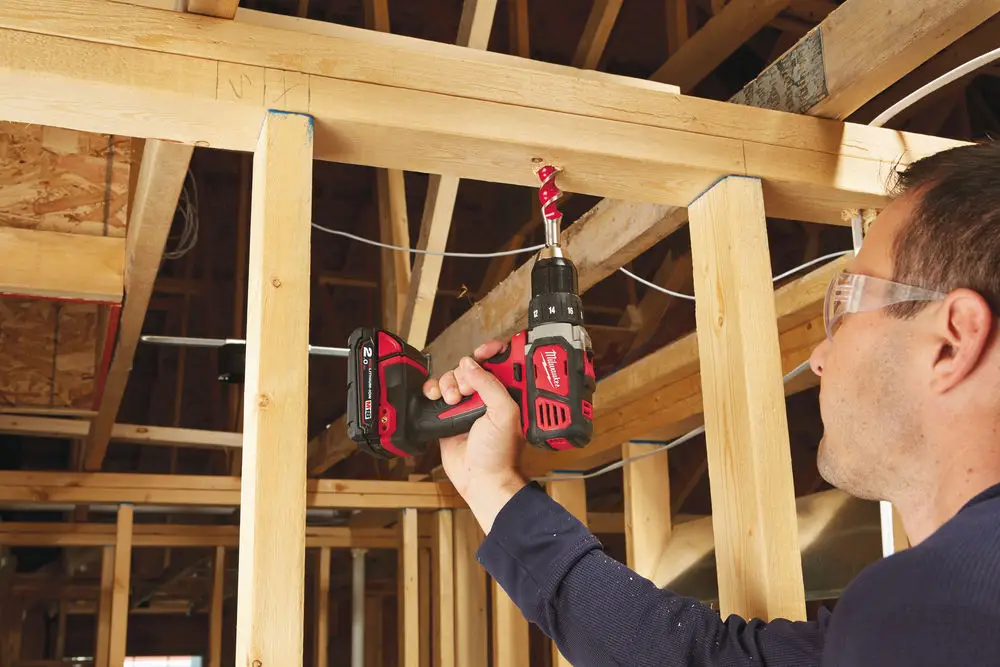 Дриль-шурупокрут акумуляторний MILWAUKEE, M18 BDD-202С 