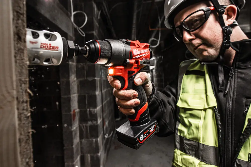 Дриль-шурупокрут акумуляторний MILWAUKEE, M12 FDD2-602X