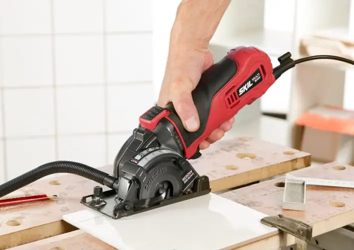 Компактна циркулярна пилка по мультиматеріалу (роторайзер) 89мм 600Вт SKIL 5360 GA Compact 11071500101 (SW1E5360GA) 