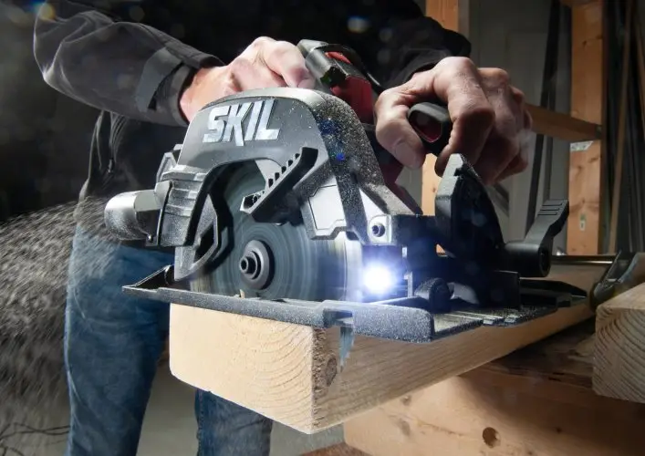 Промо-комплект пила циркулярна акумуляторна безщіткова, SKIL 3571 CA XP + енергокомплект 3110 АА 11071600302 (акумулятор 2,5 Ah, зарядний пристрій) 