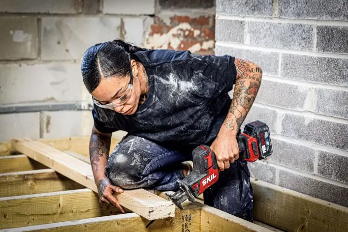 Промо-комплект пила шабельна акумуляторна безщіткова, SKIL 3475 CA Compact + енергокомплект 3110 АА 11071800202 (акумулятор 2,5 Ah, зарядний пристрій) 