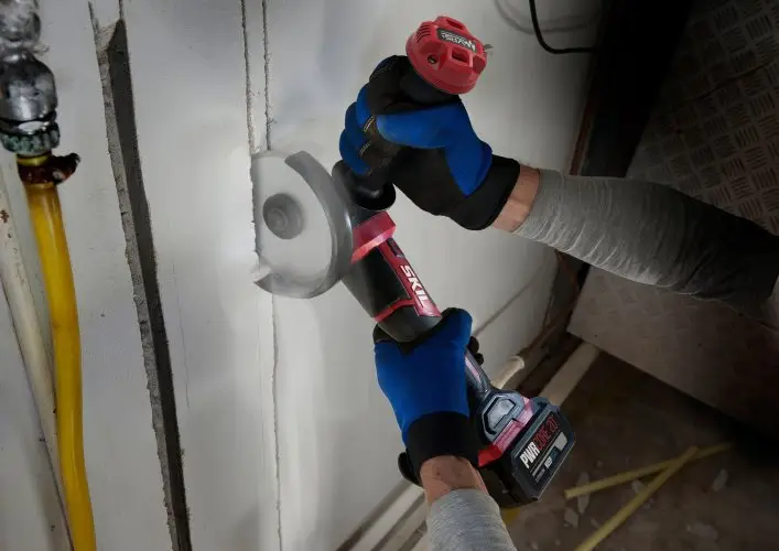 Промо-комплект шліфмашина кутова акумуляторна безщіткова, SKIL 3930 CB XP + енергокомплект 3110 АА 11070600202 (акумулятор 2,5 Ah, зарядний пристрій) 