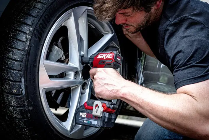 Промо-комплект гайковерт акумуляторний безщітковий ударний, SKIL 3265 CA Compact + енергокомплект 3110 АА 11071900102 (акумулятор 2,5 Ah, зарядний пристрій) 