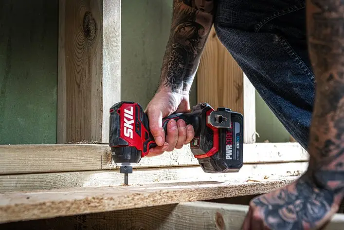 Промо-комплект гвинтоверт акумуляторний безщітковий ударний, SKIL 3225 CA Compact + енергокомплект 3110 АА 11072000202 (акумулятор 2,5 Ah, зарядний пристрій) 