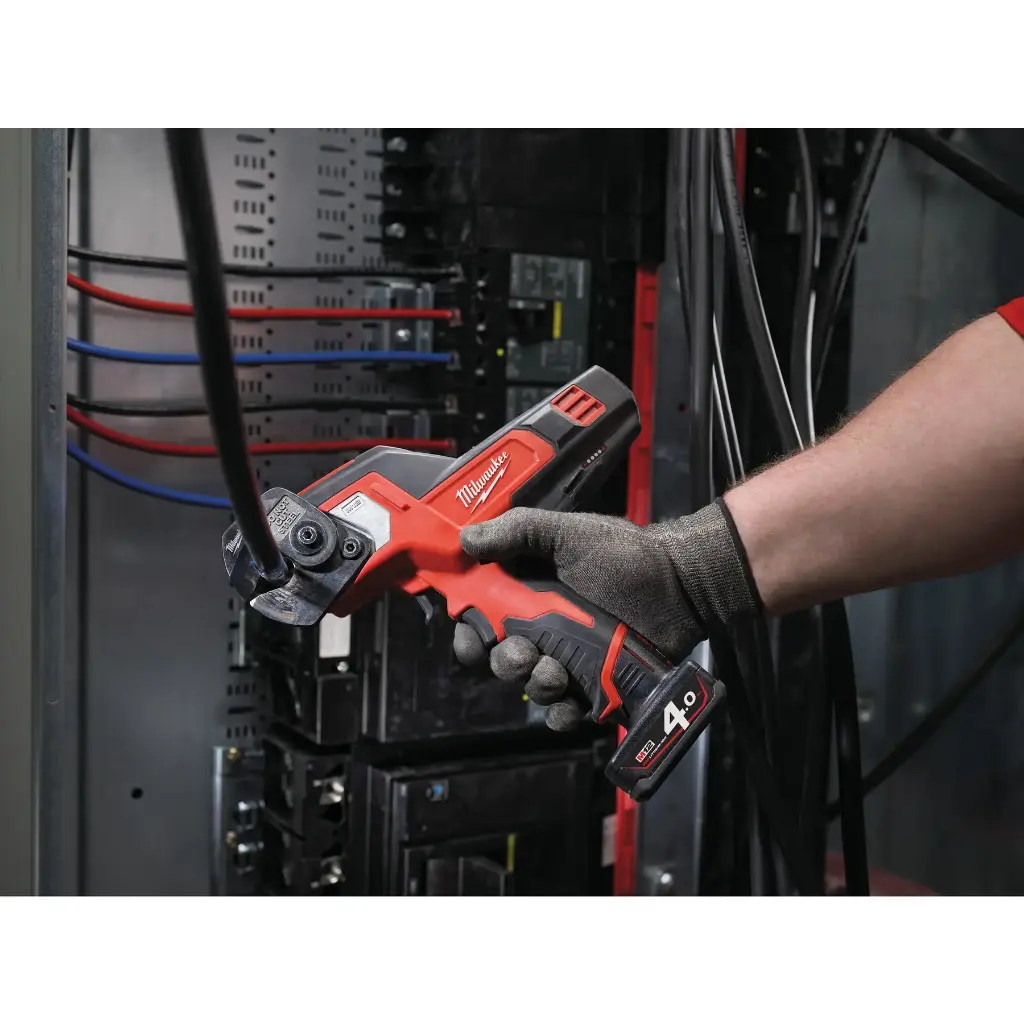 Кабелеріз акумуляторний MILWAUKEE, M12 CC-0 