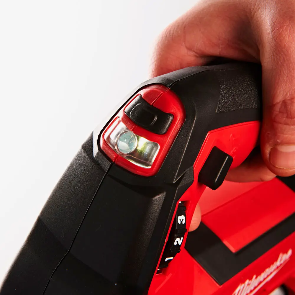 Шприц для змащування акумуляторний MILWAUKEE, M18 GG-201B (+заряд. пристрій, 1 акум.Х 2Аг, сумка) 