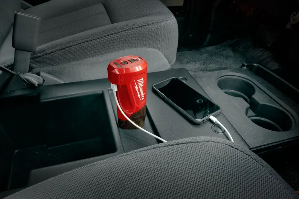 Зарядний пристрій MILWAUKEE, компактний M12 TC 